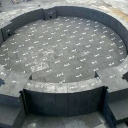 Предварительно обожжённый углеродный кирпич
